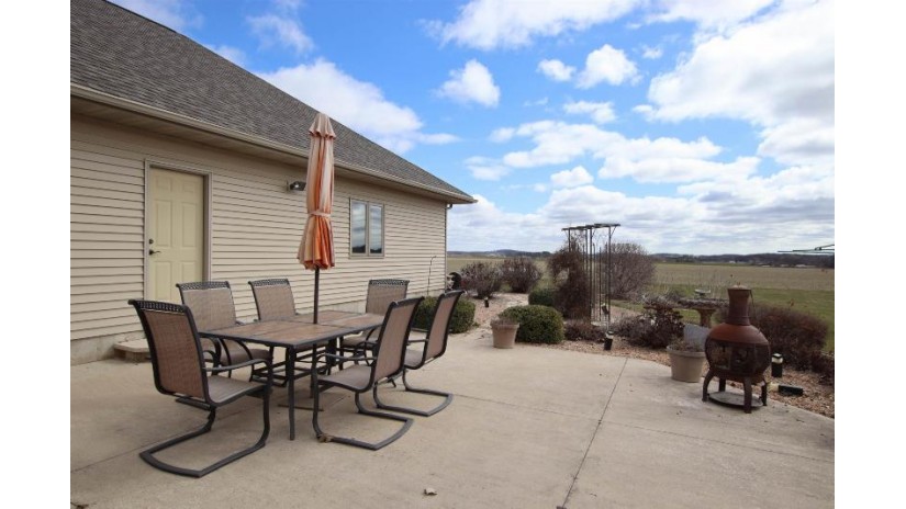 N9463 Hwy Q Marshfield, WI 53049 by Adashun Jones, Inc. - CELL: 920-948-9414 $614,900