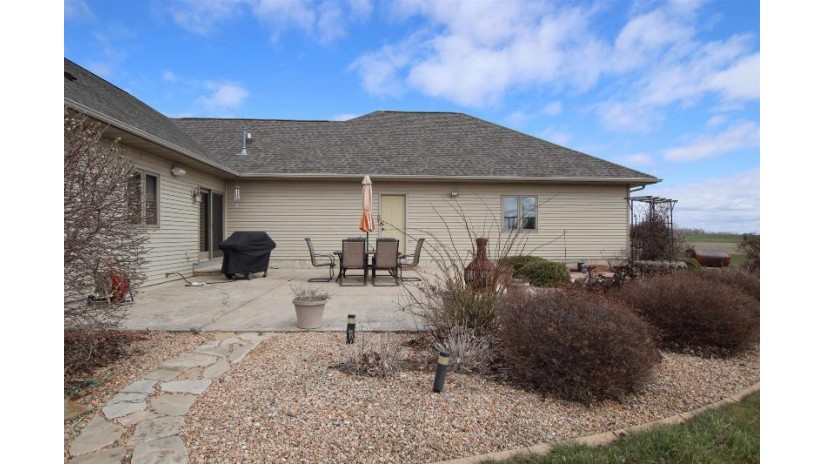 N9463 Hwy Q Marshfield, WI 53049 by Adashun Jones, Inc. - CELL: 920-948-9414 $614,900