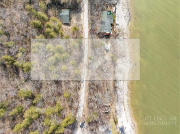 5301 Edgewater Beach Road, Green Bay, WI 54311