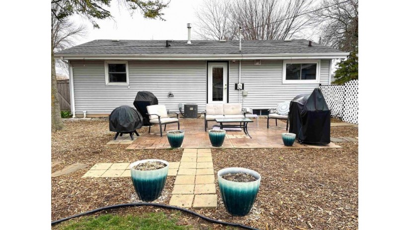 200 S Buchanan Street Appleton, WI 54915 by Coldwell Banker Real Estate Group $259,800