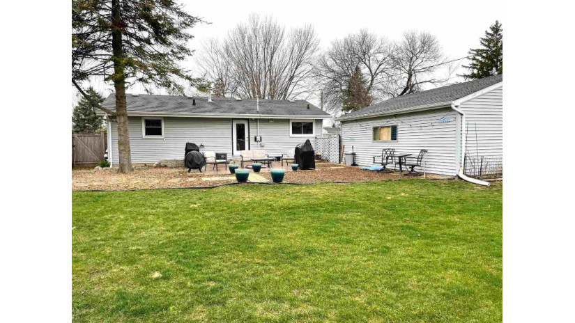 200 S Buchanan Street Appleton, WI 54915 by Coldwell Banker Real Estate Group $259,800