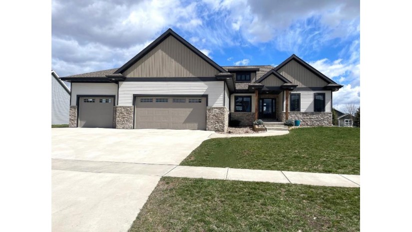 4866 Prairie School Drive Hobart, WI 54155 by Shorewest Realtors $649,900