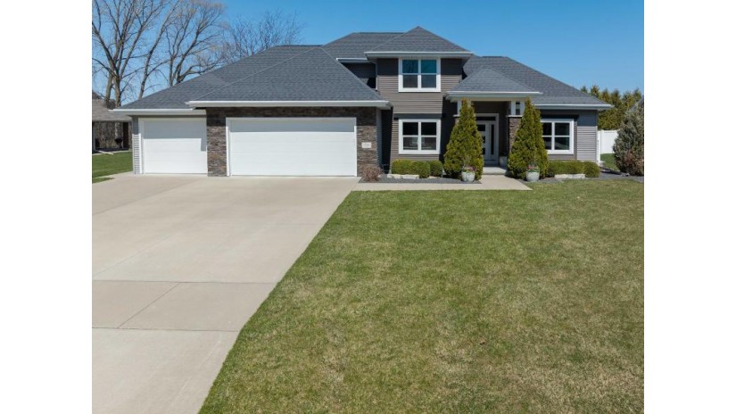 1024 Hoks Ridge Lane Lawrence, WI 54115 by Coldwell Banker Real Estate Group $639,900