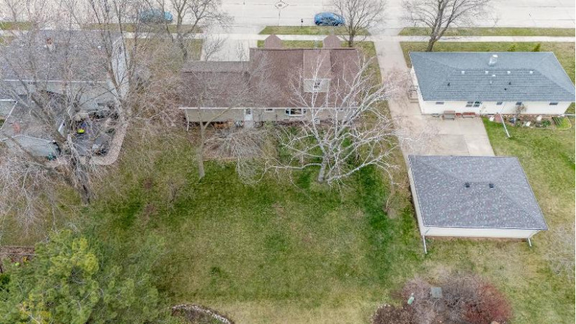 2455 Arcadia Avenue Oshkosh, WI 54904 by Expert Real Estate Partners, Llc - OFF-D: 920-944-8112 $250,000