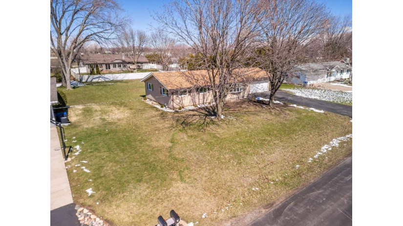 946 Olson Avenue Oshkosh, WI 54901 by Cardinal Realty, Llc - PREF: 920-268-8209 $214,900