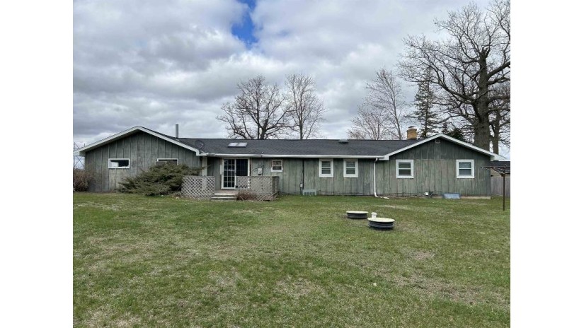 2457 Shady Court Lawrence, WI 54115 by Open Road Home Real Estate - Office: 920-246-4420 $249,900