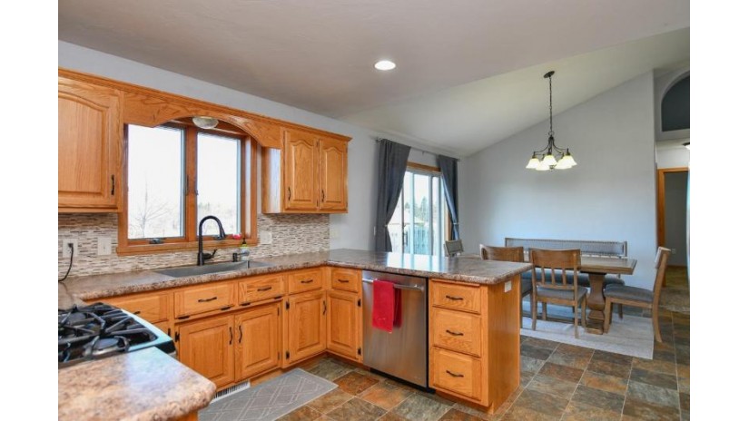 2884 Steamboat Springs Run Howard, WI 54313 by Shorewest Realtors $375,000