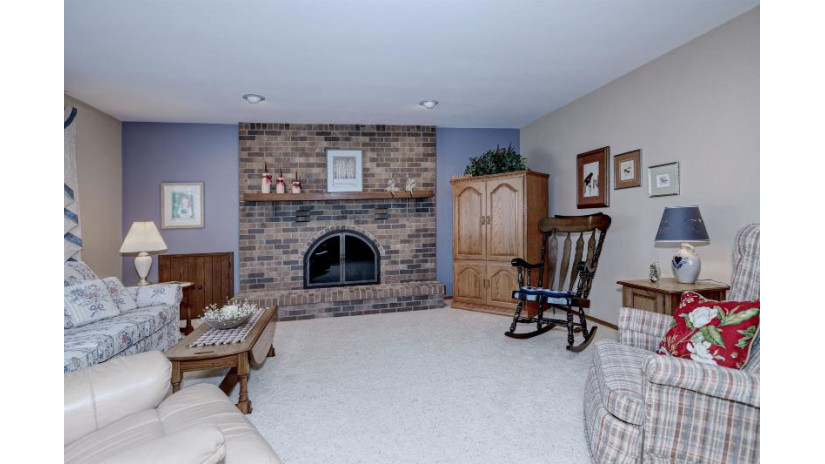 2520 Kesting Court Appleton, WI 54911 by Century 21 Affiliated - CELL: 920-428-0066 $289,000