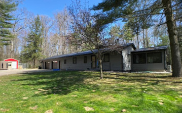 N6505 Shawano Shores Circle, Wescott, WI 54166