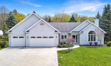 N7585 Deerpath Road, Taycheedah, WI 54937