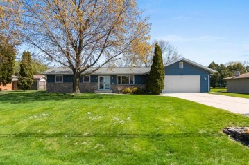 1285 Lakeshore Drive, Fox Crossing, WI 54952-1356