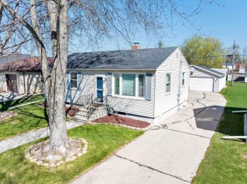 1335 Wirtz Avenue, Green Bay, WI 54304