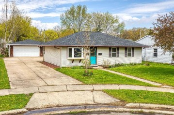 1055 Sterling Avenue, Neenah, WI 54956