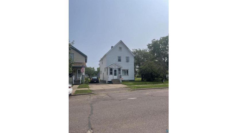 310 5th Ave E Ashland, WI 54806 by Coldwell Banker Realty - Ashland $149,000