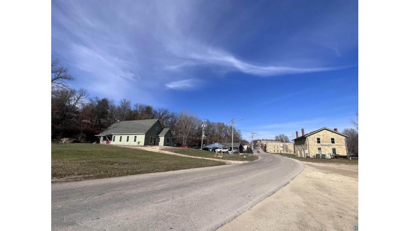 8 Commerce St Mineral Point, WI 53565 by Rusty'S Real Estate, Llc $499,000