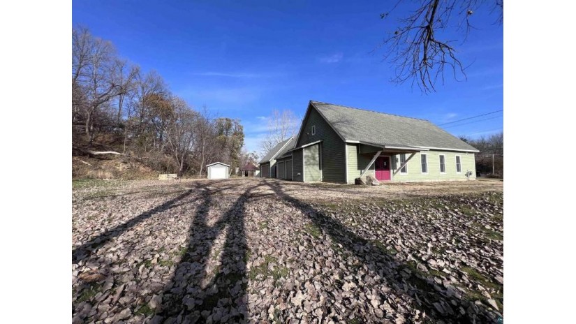 8 Commerce St Mineral Point, WI 53565 by Rusty'S Real Estate, Llc $499,000