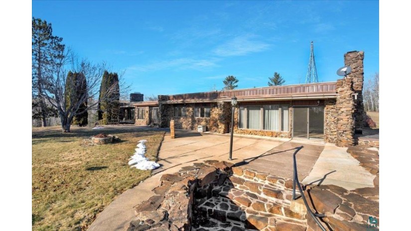 5312 South Stone Rd South Range, WI 54874 by Re/Max Results $1,100,000