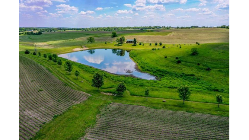 494 +/- ACRES County Road Dr Monroe, WI 53566 by First Weber Inc - HomeInfo@firstweber.com $24,700,000