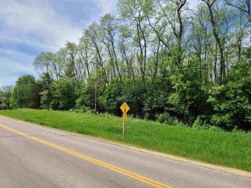 L1 County Road T, Brooklyn, WI 54941