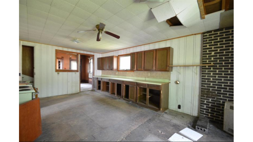 1101 S Sheldon Street Richland Center, WI 53581 by Re/Max Preferred - jeffolsonhomes@gmail.com $55,900