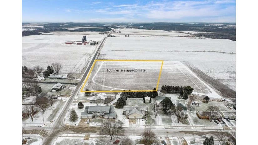 LT0 Canal Road Marshall, WI 53559 by First Weber Inc - johnsoncreek@firstweber.com $159,000