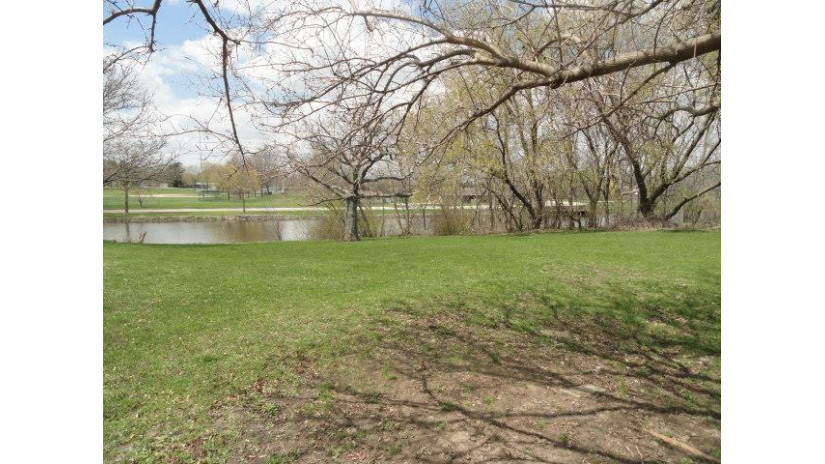 LOT 2 Maunesha Drive Marshall, WI 53559 by Re/Max Preferred - Pref: 608-617-2727 $83,250