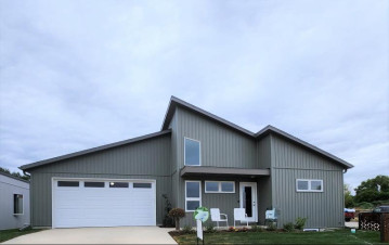 406 Cityview Boulevard, Horicon, WI 53032