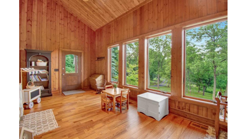 5949 Korback Road Dodgeville, WI 53588 by Sprinkman Real Estate $1,875,000