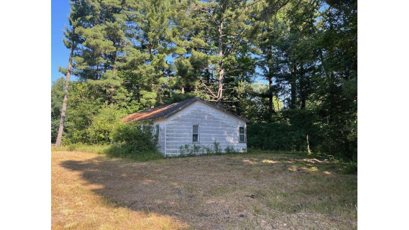 408 County Road 0 Leola, WI 54943 by Whitemarsh Realty Llc - Off: 608-339-9001 $35,000