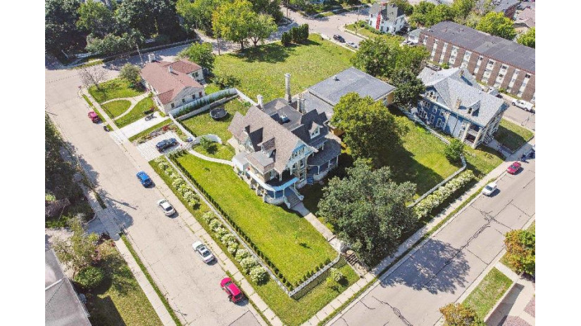 220 St Lawrence Avenue Janesville, WI 53545 by Century 21 Affiliated - Off: 608-756-4196 $2,200,000