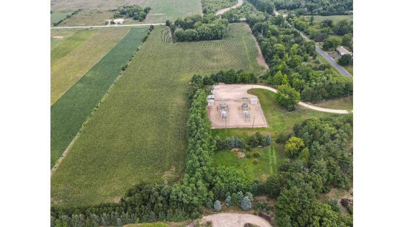 52.33 ACRES Fox Hill Road Delton, WI 53913 by Re/Max Preferred - Pref: 608-963-6923 $449,900