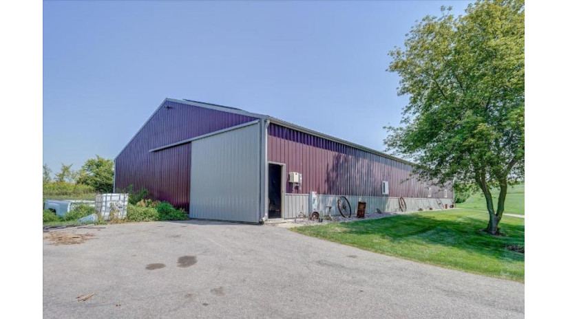 8040 Lueth Road Roxbury, WI 53583 by Bunbury & Assoc, Realtors $1,410,000