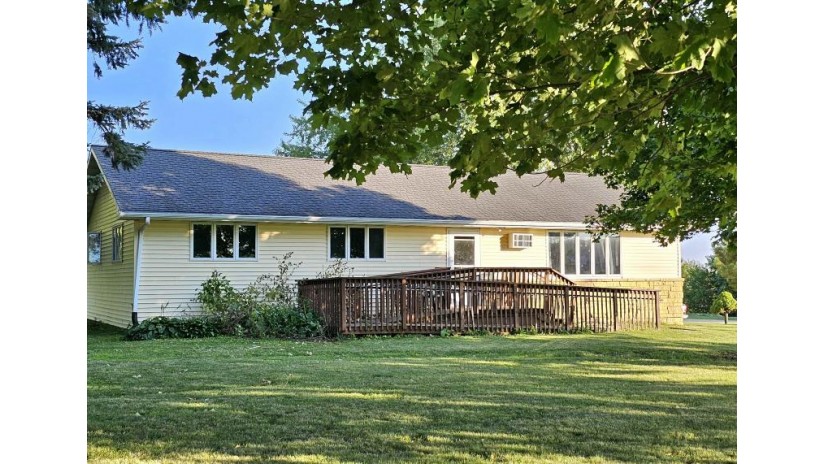 1345 Highway 23 Mineral Point, WI 53565 by Mcguire Realty Group, Llc $500,000