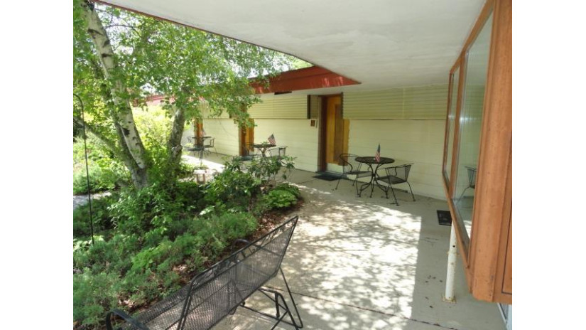 E5116 Highway 14 Spring Green, WI 53588 by Re/Max Preferred - Pref: 608-617-2727 $682,500