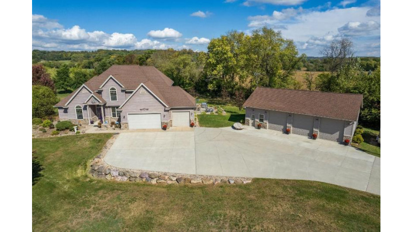 E13196 Highway 33 Greenfield, WI 53913 by Evergreen Realty Inc $996,000