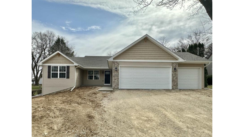 2921 Mackintosh Drive Janesville, WI 53548 by Shorewest Realtors $344,900