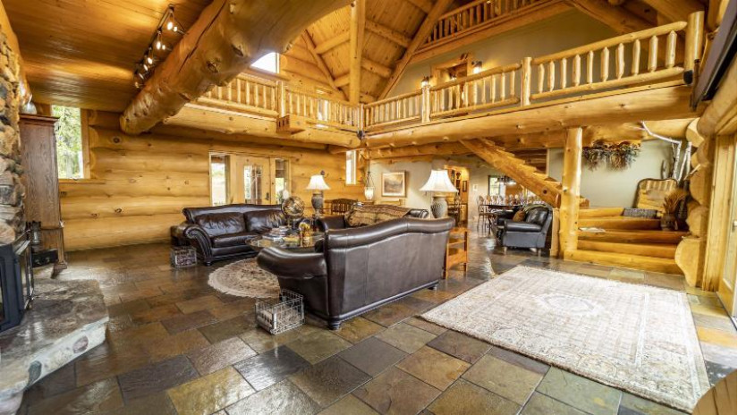 26740 Cooper Hill Road Richland, WI 53581 by First Weber Inc - HomeInfo@firstweber.com $1,450,000