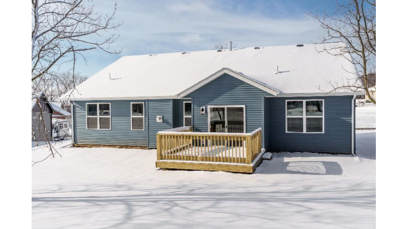 3828 White Pine Drive Janesville, WI 53545 by Shorewest Realtors $420,000