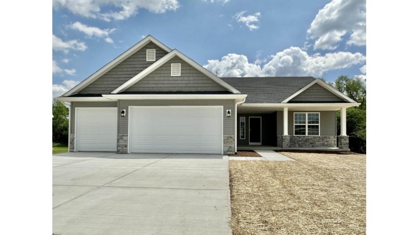 3828 White Pine Drive Janesville, WI 53545 by Shorewest Realtors $420,000