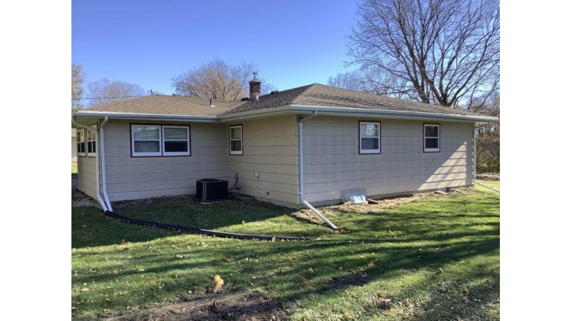 1250 Westhill Avenue Platteville, WI 53818 by Home Key Real Estate $275,000