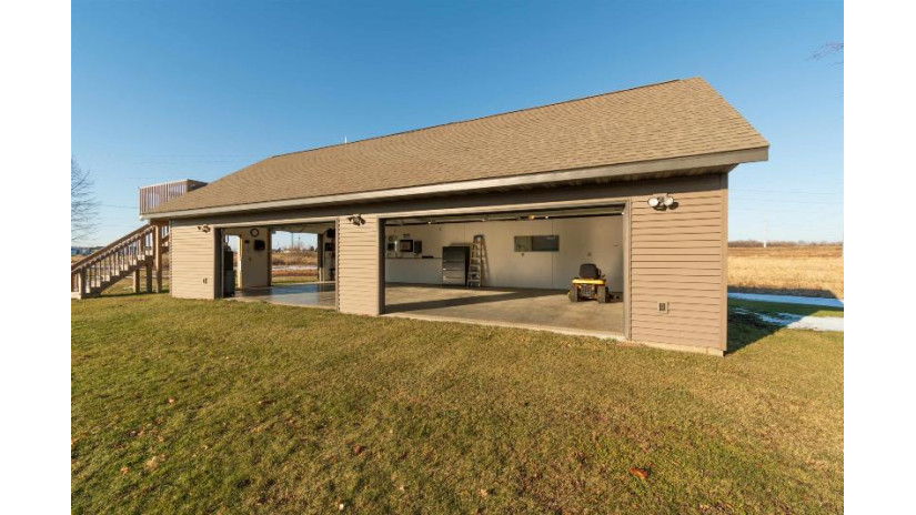 W8046 County Road B Beaver Dam, WI 53916 by Coldwell Banker Res Brokerage $384,900