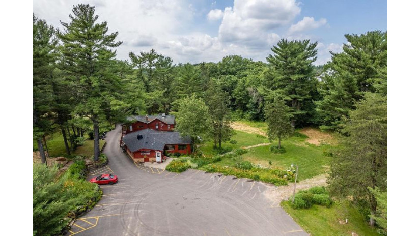 1950 River Road Wisconsin Dells, WI 53965 by Re/Max Preferred - Pref: 608-393-3330 $1,800,000