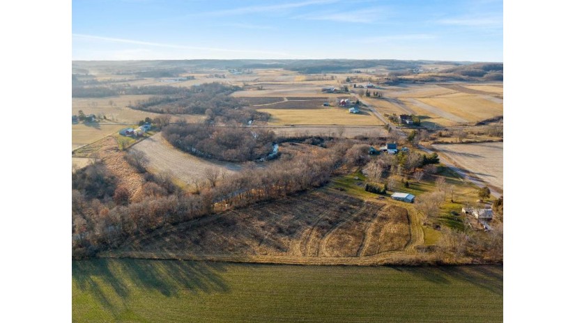 E7127 Highway 154 Reedsburg, WI 53961 by Keller Williams Realty - Pref: 608-617-9471 $250,000