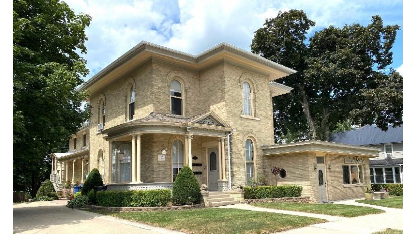 229 N Ludington Street Columbus, WI 53925 by Tri-County Real Estate, Inc. $945,000