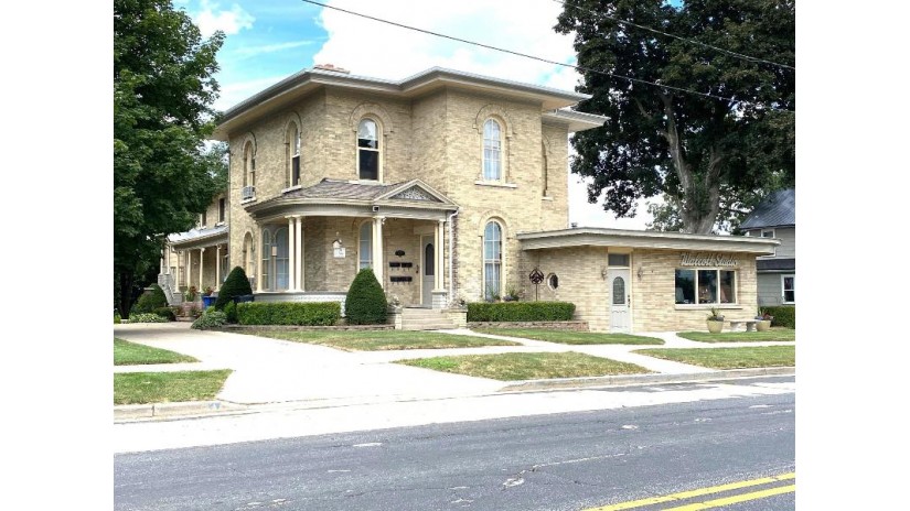 229 N Ludington Street Columbus, WI 53925 by Tri-County Real Estate, Inc. $945,000