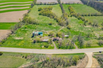 W1235 Highway 92, Brooklyn, WI 53521