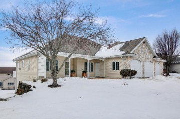 1006 N Division Street, Waunakee, WI 53597