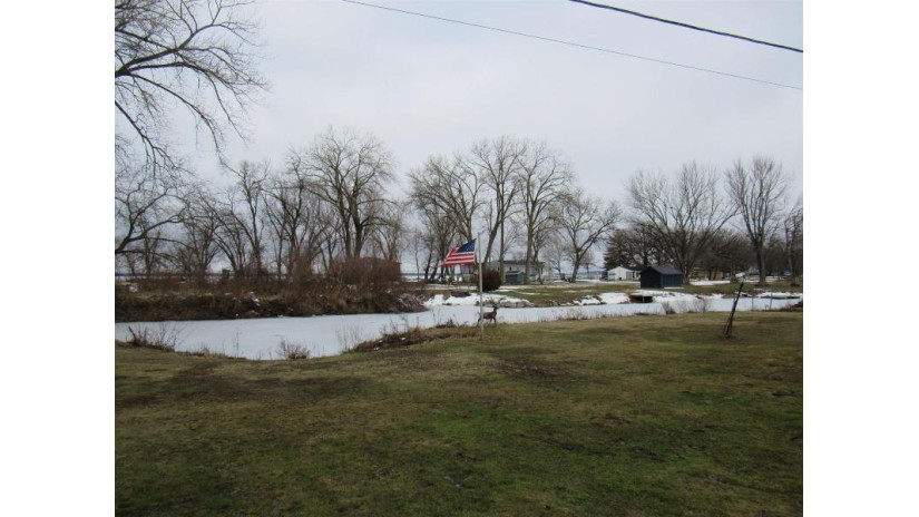 N297 Pottawatomi Trail Koshkonong, WI 53563 by Century 21 Affiliated - Off: 608-756-4196 $299,900