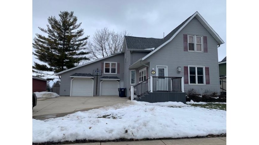 287 N Main Street Juneau, WI 53039 by Re/Max Prime $289,900