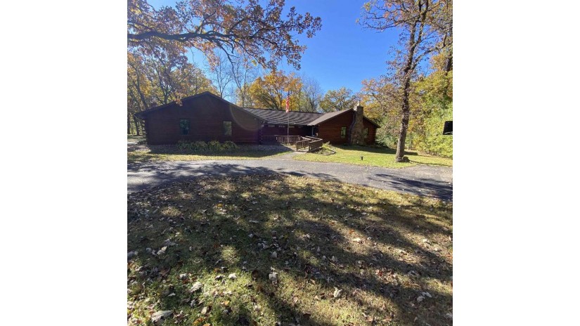 5322 W Deer Run Parkway Beloit, WI 53511 by Realty Executives Premier - Pref: 608-921-8338 $649,900